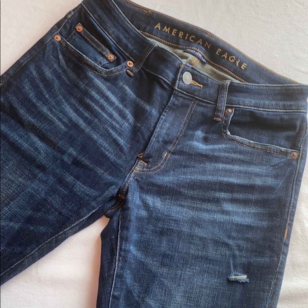 American Eagle Slim Straight 29x32 *small hole*
